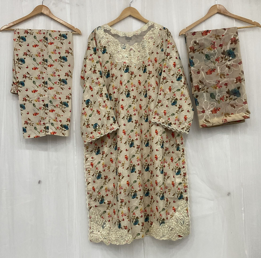 Saara Embroidered 3-Piece Readymade Suit SN03